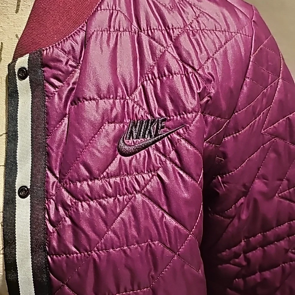 Woman Nike jacket purple.size medium - Picture 2 of 7